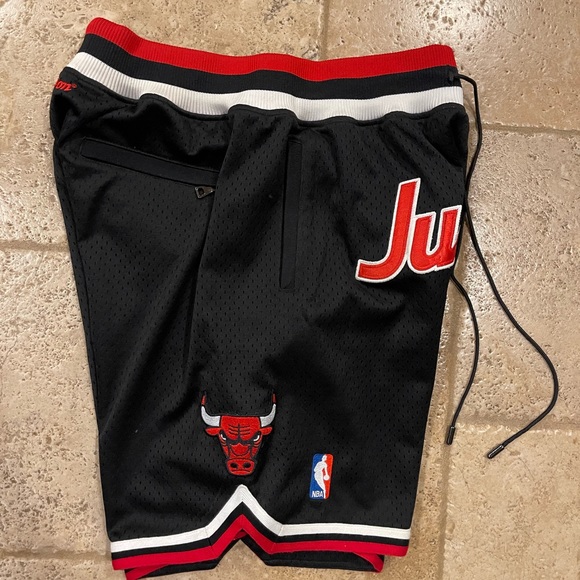 Just Don x Mitchell & Ness NBA Chicago Bulls OG Black Shorts - Picture 3 of 8